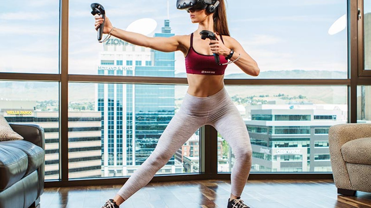 Vr фитнес. VR тренировки. Виртуальная реальность фитнес. VR тренажер фитнес. VR тренинг спорт.